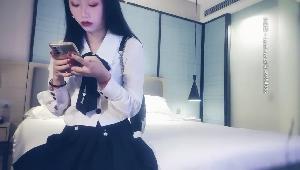 探花高冷白领丽人的胯下呻吟 最后还白嫖无套操逼