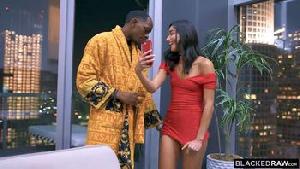 ❤️充满激情的夜晚邂逅热情似火的混血美女❤️