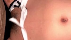 ❤️中出变态牛，慢慢地将阴茎插入抽出，并射进她的阴道❤️